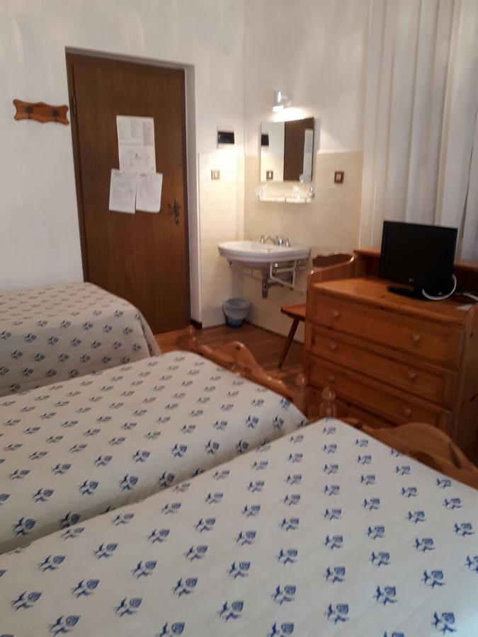 Hotel Fiames Cortina dʼAmpezzo Exterior foto